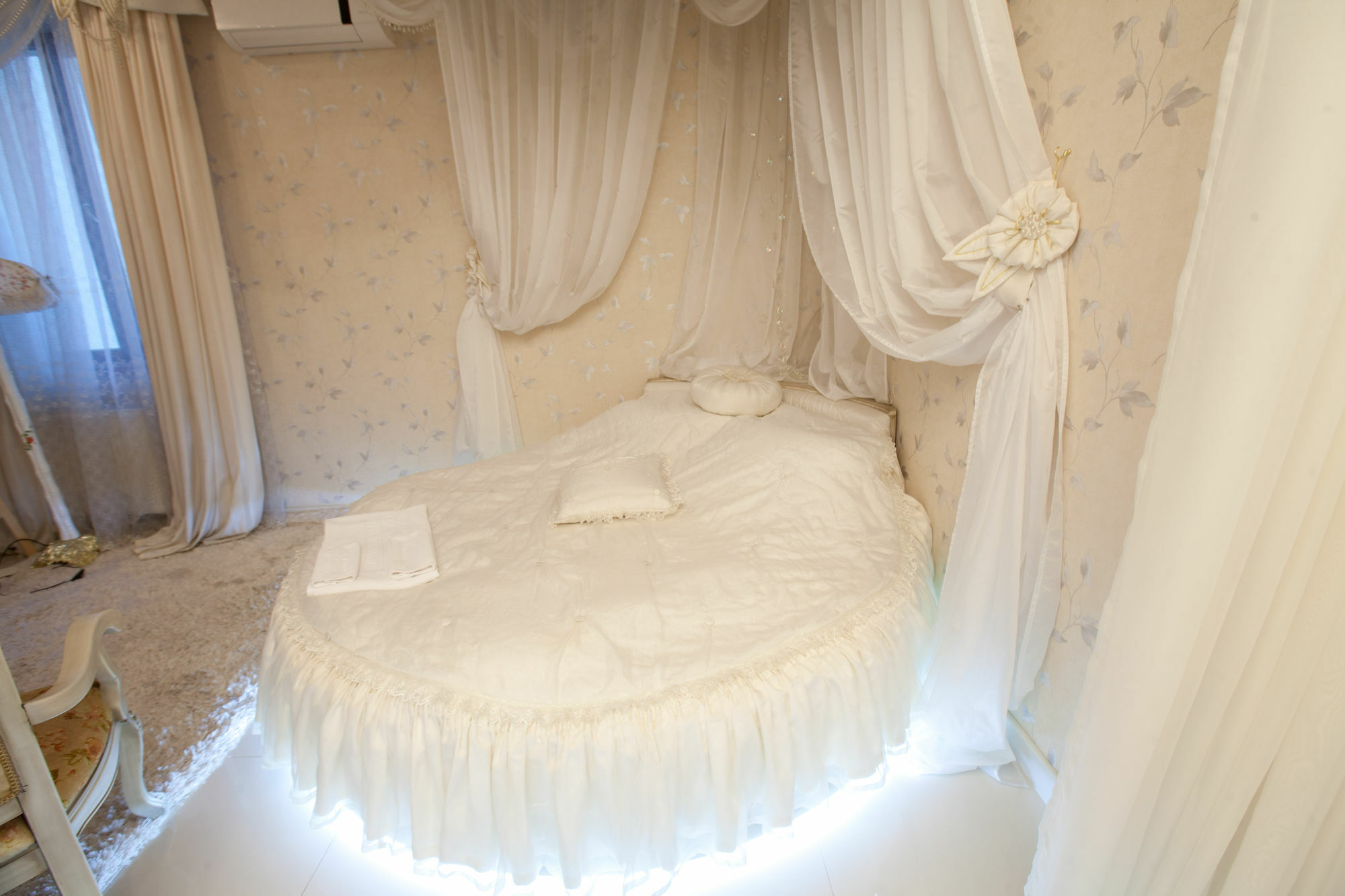 Deluxe Hotel Kupava 리비프 외부 사진